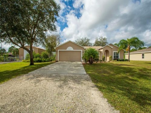 8425 102nd Ct, Vero Beach, FL 32967-2898