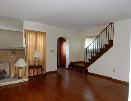 5337 Brownsville Rd, Pittsburgh, PA 15236-2901