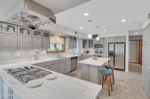 1808 Murray Dr, Belmar NJ  07719-9512 exterior