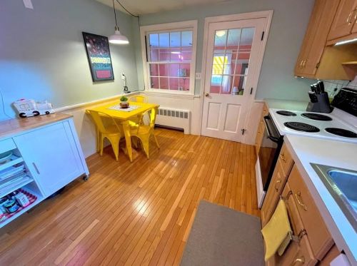 31 Crest Ave, Lincoln RI  02865-3024 exterior