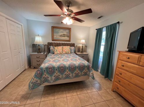 30 Burlington Cir, Beaufort SC  29906-8538 exterior