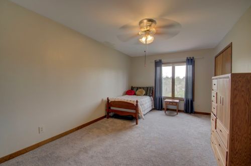 73 Canon Rdg, Newport KY  41075-2059 exterior