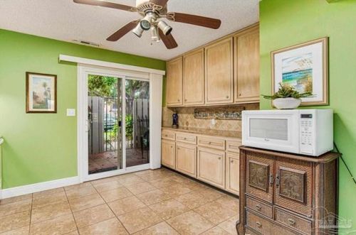 4810 Huron Dr, Pensacola FL  32507-8739 exterior