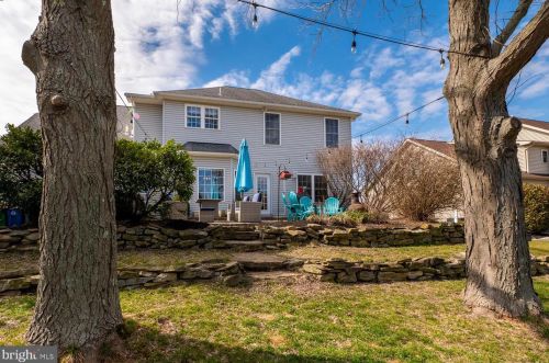 3247 Watermill Dr, Macungie, PA 18062-8619