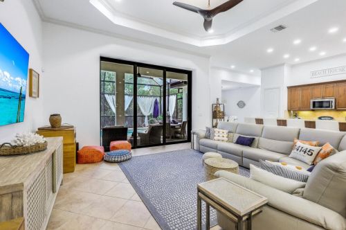 350 Gumbo Limbo Ln, Marco Island FL  34145-1865 exterior