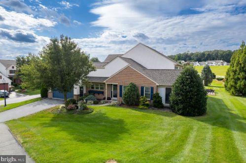 325 Steeplechase Dr, Marsh, PA 19520-9279