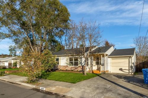 1816 Arbor Ave, Santa Rosa, CA 95404-2406