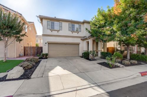 8911 Del Rio Cir, Gilroy, CA 95020-7291