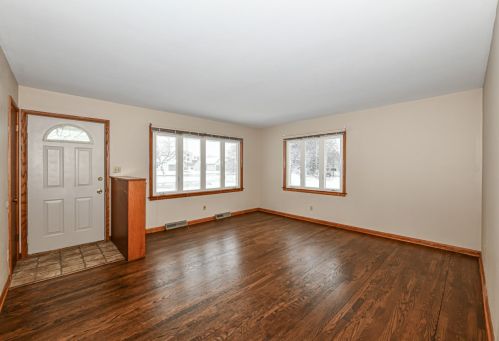 508 Moreland Blvd, Waukesha, WI 53188-2412