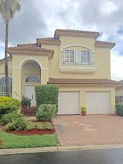9755 29th St, Miami, FL 33165-3021