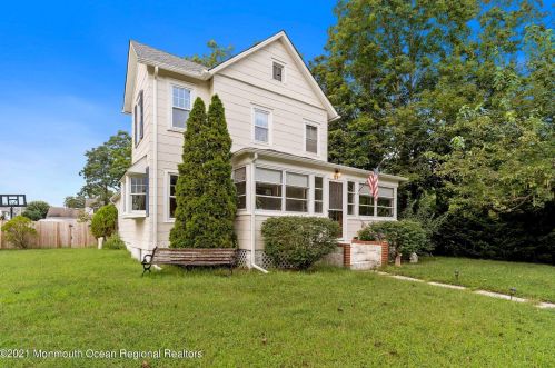 51 Butler Blvd, Berkeley Township NJ  08721-3064 exterior