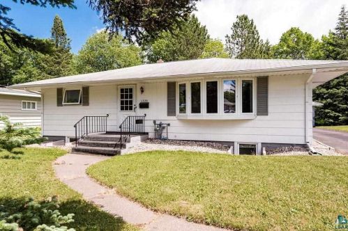 1220 Missouri Ave, Duluth, MN 55811-2456