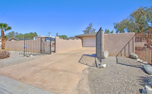 66154 6th St, Desert Hot Springs, CA 92240-3170