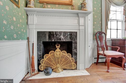 6411 Devonshire Hts Rd, Harrisburg PA 17111-4818 exterior