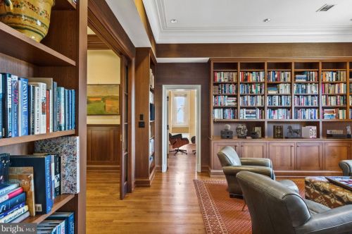 2000 Massachusetts Ave, Washington DC 20008-2834 exterior