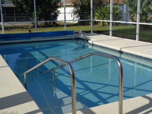 1302 25th Ter, Cape Coral, FL 33904-5724