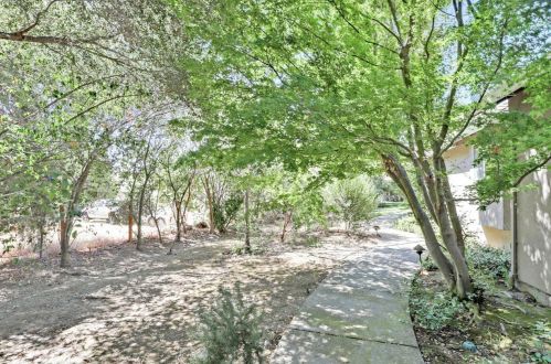 10000 Walter Welsher Ct, Gilroy CA  95020-9704 exterior