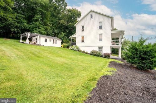 2149 Old Lancaster Pike, Swartzville PA  17569-9139 exterior