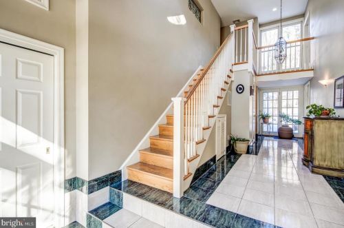 200 Haws Ln, Flourtown, PA 19031-2136
