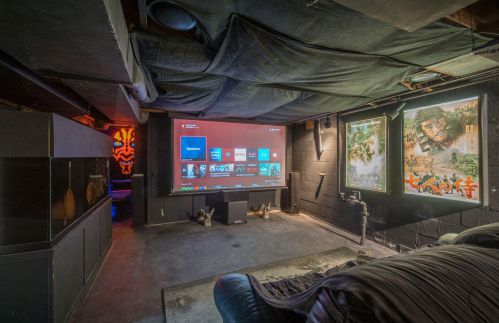 3172 42, Milwaukee WI 53215-4030 exterior