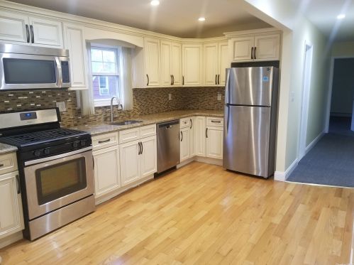 14438 181st St, Jamaica NY  11413-3200 exterior