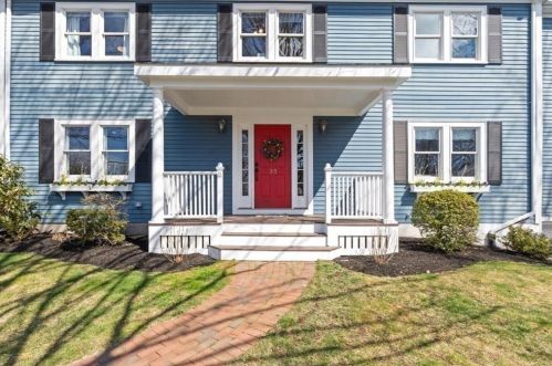 35 Park View Dr, Hingham, MA 02043-2134