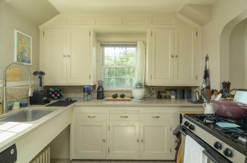 2935 Ewing Ave, Minneapolis MN 55422-3234 exterior