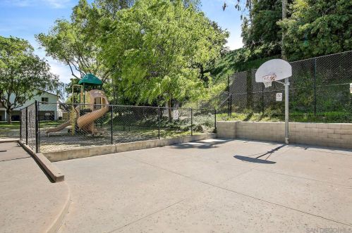 6492 Bell Blf Ave, San Diego CA 92119-1046 exterior