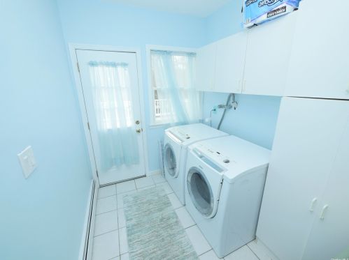 10 Marc Dr, Panamoka NY  11961-2103 exterior