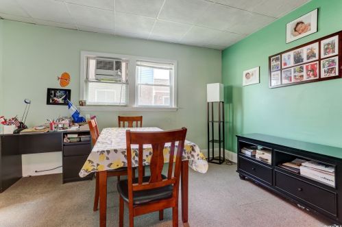 225 Fulton St, Westbury NY  11590-3028 exterior