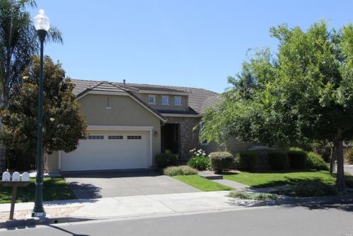 480 Decanter Cir, Windsor CA  95492-6662 exterior