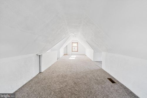 200 Delsea Dr, West Deptford NJ  08093-1221 exterior