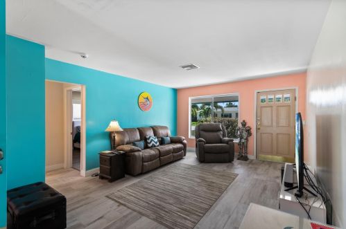 231 9th Ave, Boynton Beach FL  33435-3139 exterior
