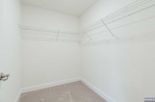 38 Walnut St, Little Falls NJ  07424-1402 exterior