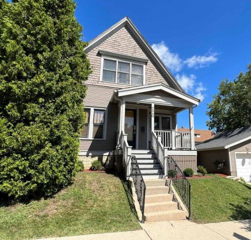 220 Brown St, Milwaukee, WI 53212-3717