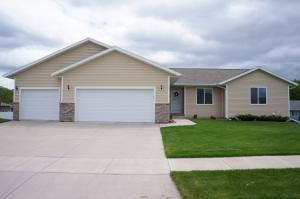 410 Mchugh St, Holmen, WI 54636-9748