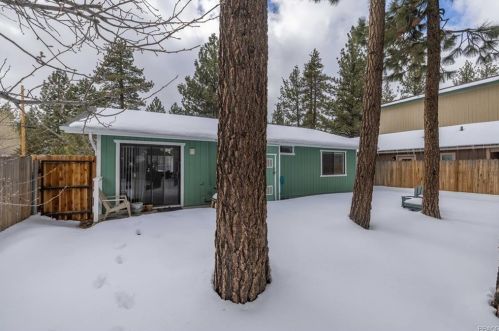 1068 Sierra Ave, Big Bear City CA  92314-9510 exterior