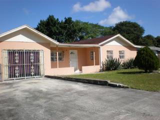 1517 99th St, Miami, FL 33147-1813