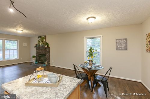 277 Black Cub Run Ln, Harpers Ferry WV  25425-6805 exterior