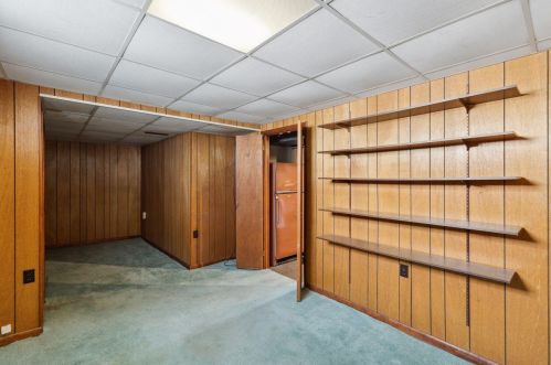 323 Swan Cir, Covington KY  41018-1937 exterior