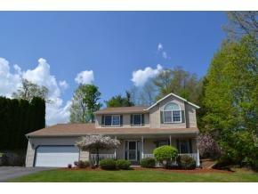 1019 Elton Dr, Endicott, NY 13760-1406