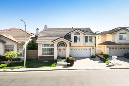 5650 Rostrata Ave, Buena Park, CA 90621-1845