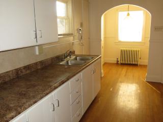 3809 Monroe St, Toledo OH  43606-3911 exterior