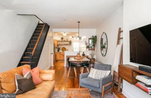 2536 Collins St, Philadelphia, PA 19125-1705