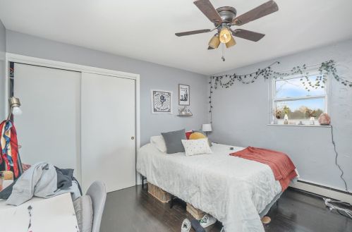 2465 Galbraith Rd, Cincinnati OH 45239-4208 exterior