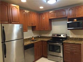 2820 65th Ave, Hollywood FL  33023-3848 exterior