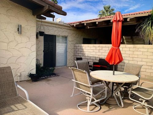 48936 Eisenhower Dr, Indio CA  92201-7597 exterior