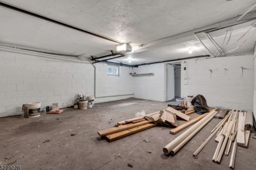 87 Melville Pl, Irvington NJ  07111-3048 exterior