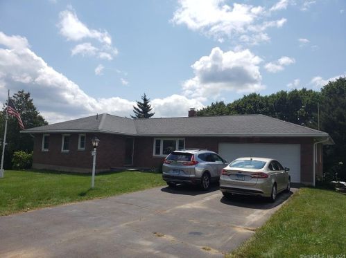 217 Beach Rd, Waterbury, CT 06716-1601