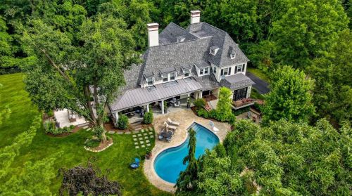 16 Garden Pl, Cincinnati, OH 45208-1001